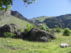 Cascade de la Pisse, vue depuis le refuge des Clots