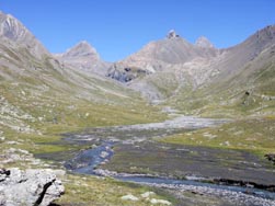 Replat d'Amont, domine par les aiguilles d'Arves