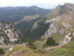 Dans la descente ; vue vers le habert de Bovinant