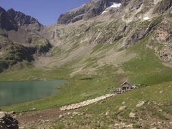 Bergerie au bord du lac de la Muzelle