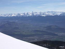 Vue vers Belledonne et Grandes Rousses, depuis le pic Saint Michel