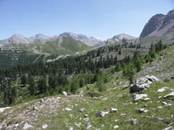 Vue vers le lac Sainte Anne et le col Girardin