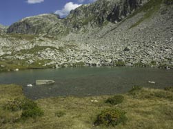 Petit lac, au dessus de la descente vers Allemont