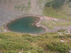Le lac de la Grande Sitre, avec sa forme caractéristique