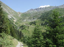 Vue vers le col d'Oullière et le Tabor, depuis l'arrivée à Saint Honoré